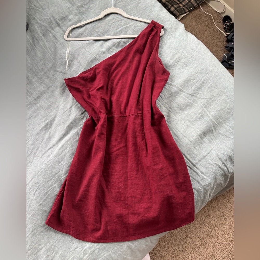 One-Shoulder Burgundy Mini Dress